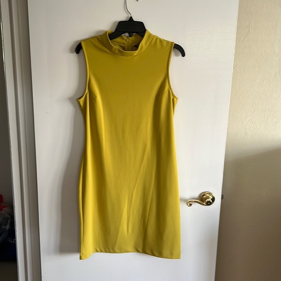 Sharagano Dresses & Skirts - Size 10 dress by Sharagano in lemon yellow color